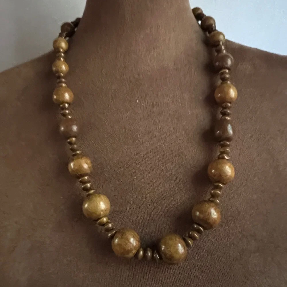 Vintage Brown Chunky Wood Bead Strand Necklace 25 Inch Cottagecore
